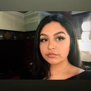 Meet your Posher, Lorena